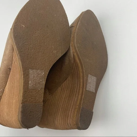 ALDO Tan Wedged Heeled Lace Booties - Picture 8 of 9